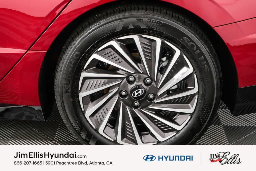 New 2025 Hyundai Sonata Limited FWD image 39