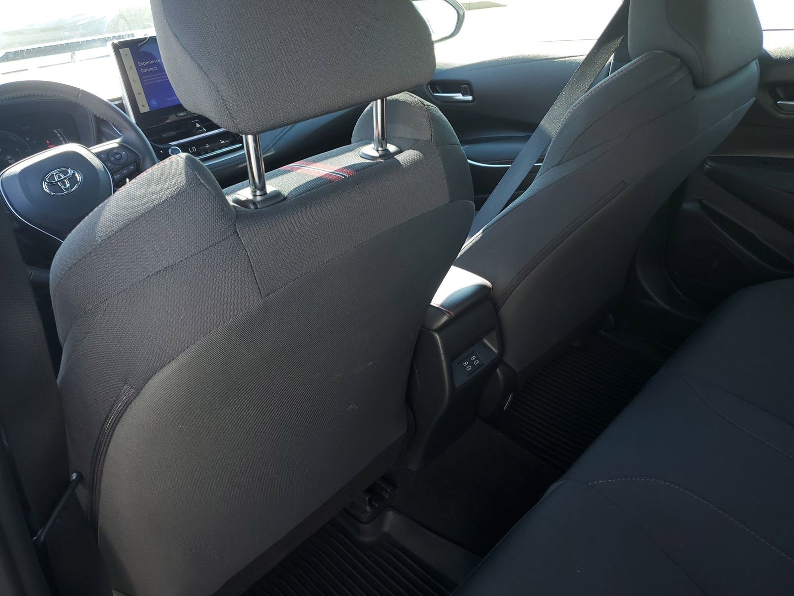 Certified 2025 Toyota Corolla SE w/ SE Premium Package image 14