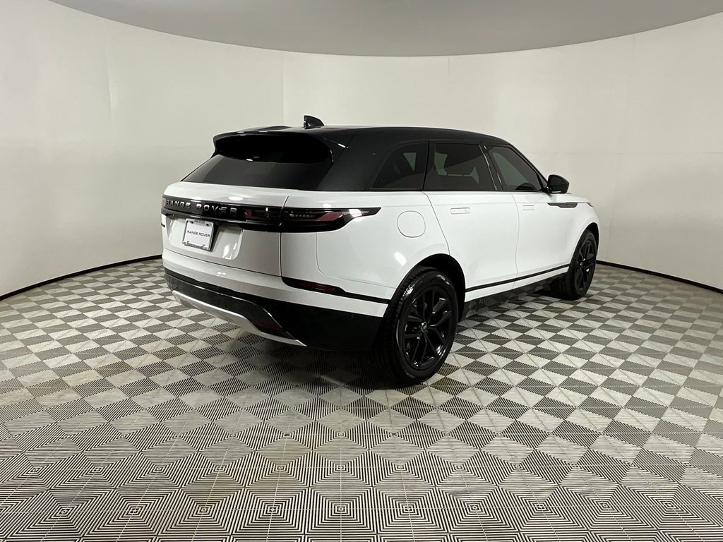 Used 2026 Land Rover Range Rover Velar Dynamic SE image 4