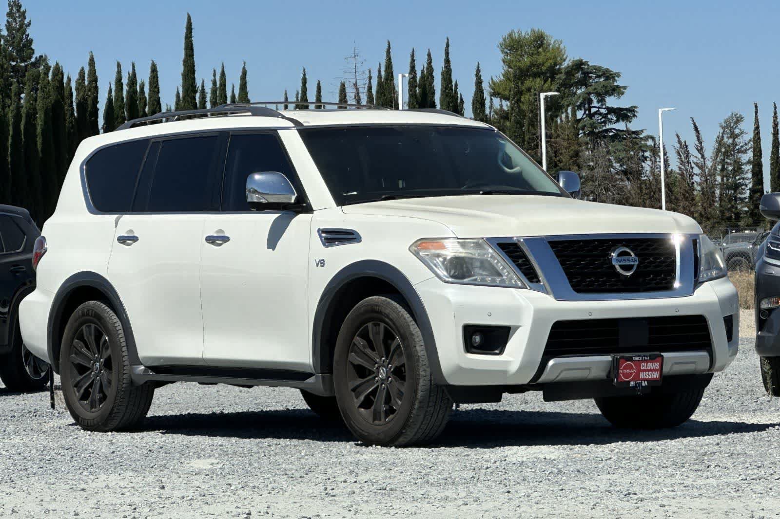 Used 2017 Nissan Armada Platinum w/ Interior Lighting Package RWD image 10