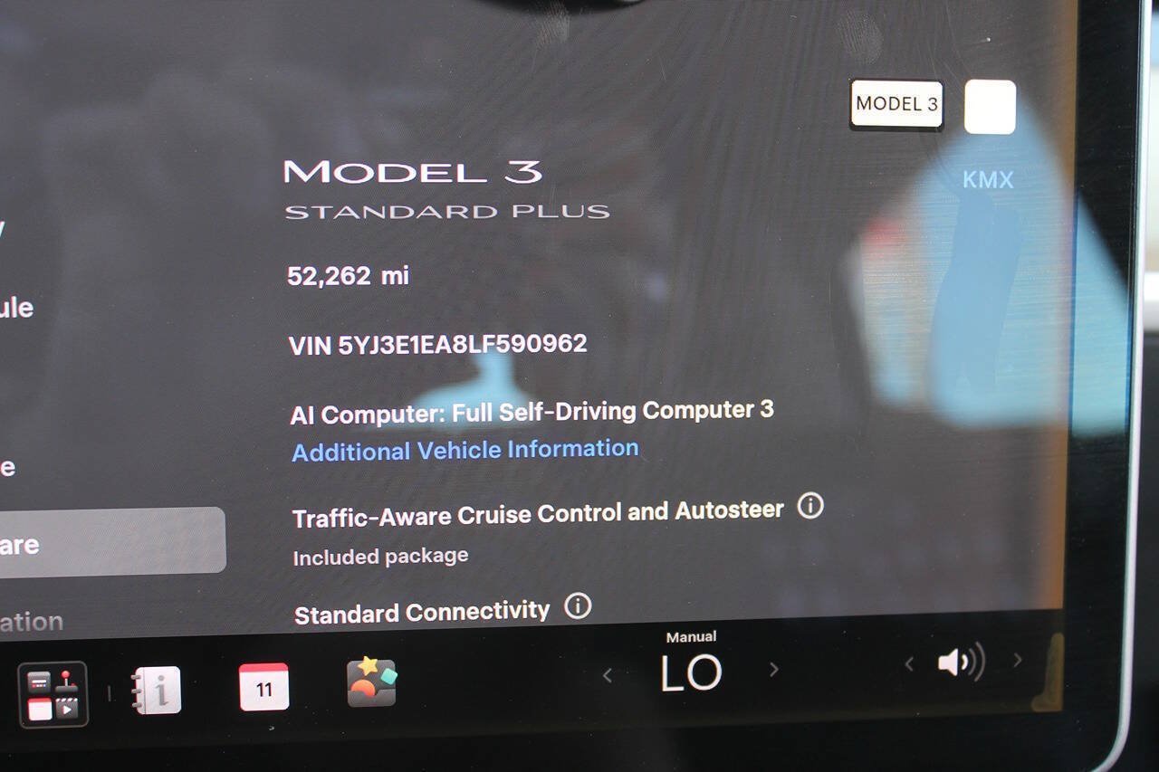 Used 2020 Tesla Model 3 Standard Range Plus RWD image 28