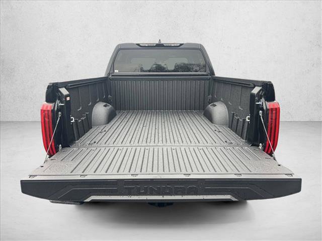Used 2025 Toyota Tundra Limited AWD/4WD image 18
