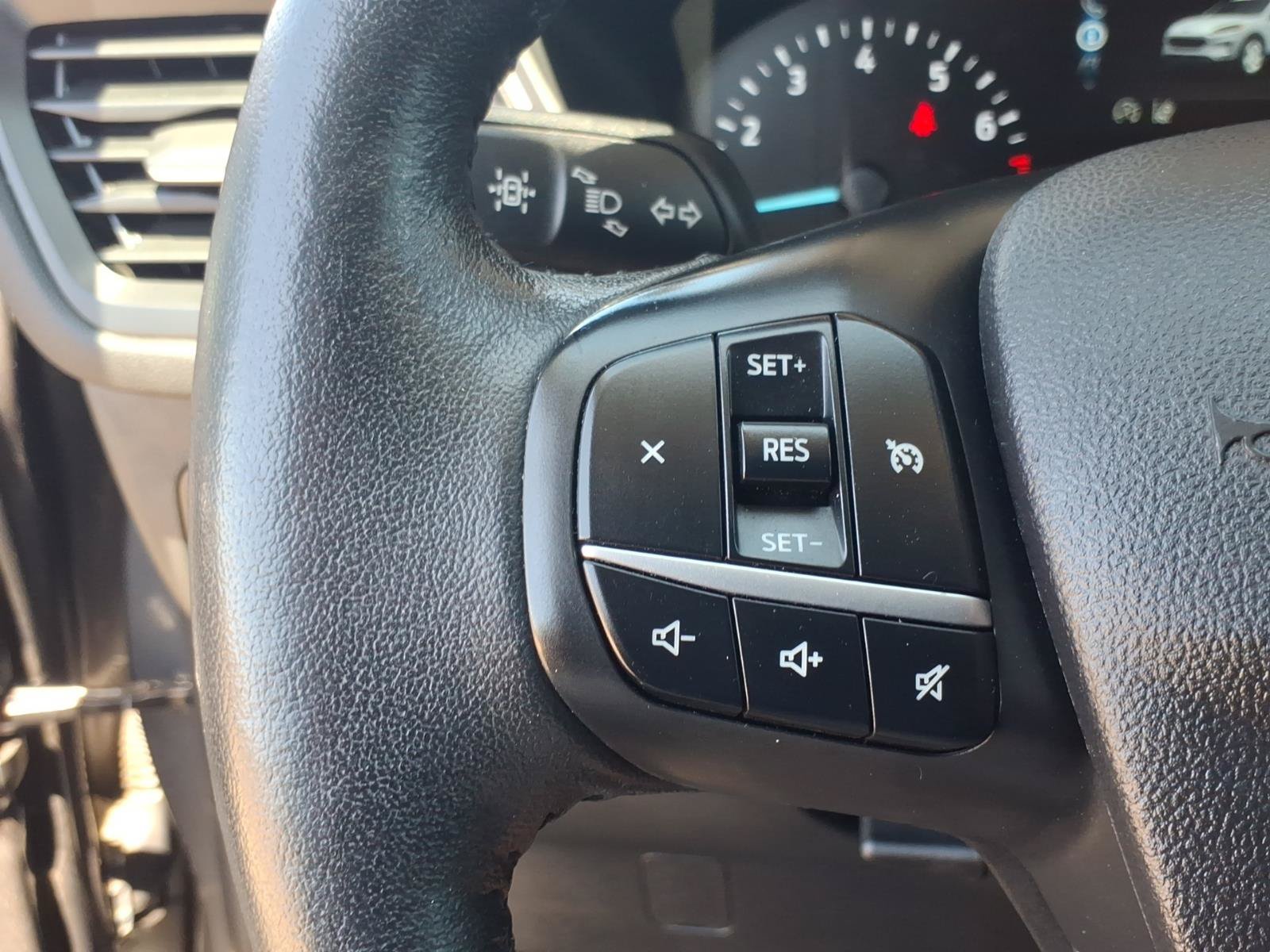 Used 2021 Ford Escape SE w/ Convenience Package FWD image 32