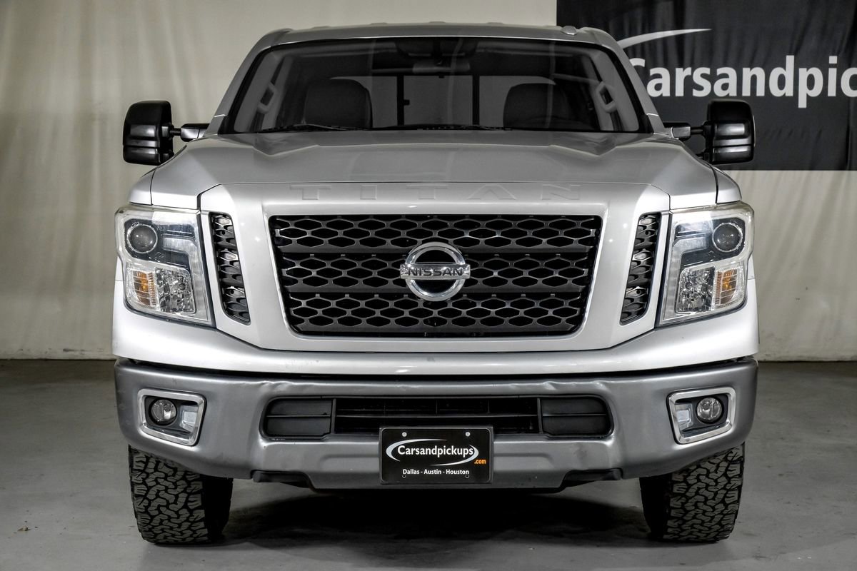 Used 2019 Nissan Titan PRO-4X image 3