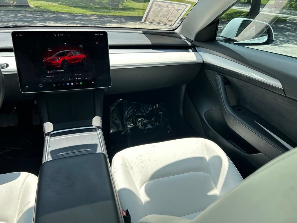 Used 2023 Tesla Model 3 Standard Range RWD image 11