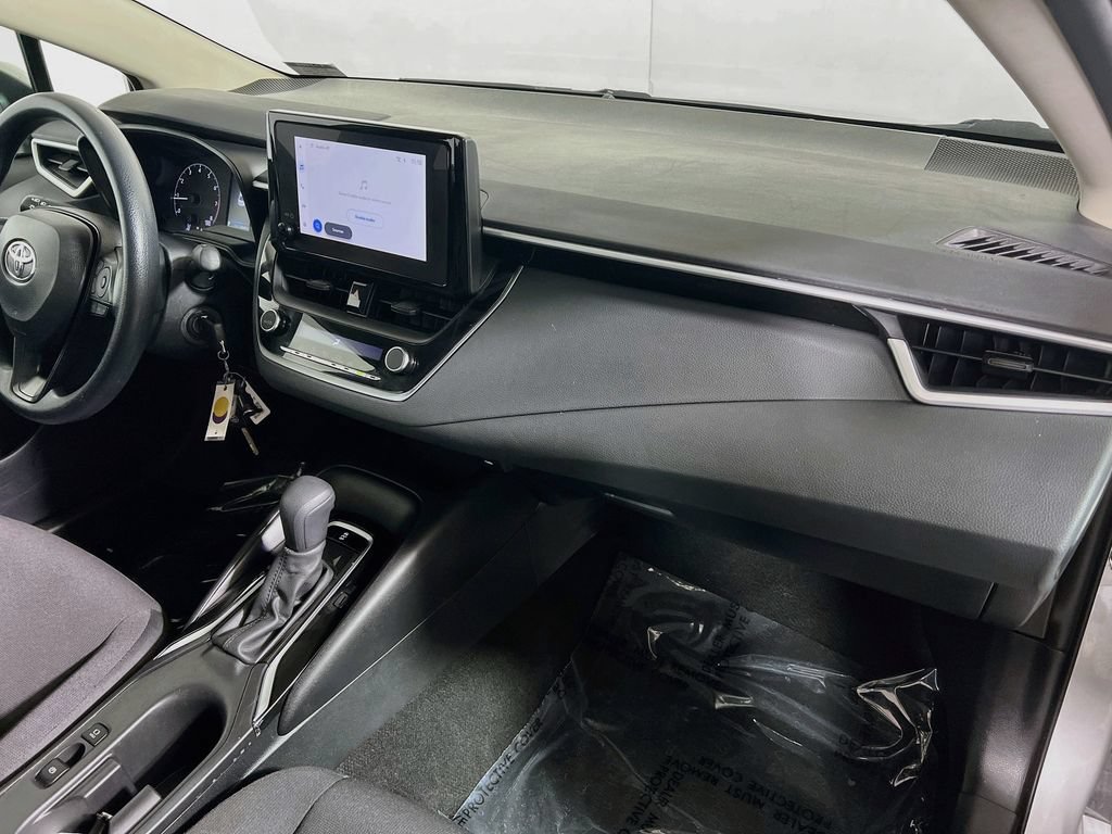 Certified 2025 Toyota Corolla LE FWD image 25