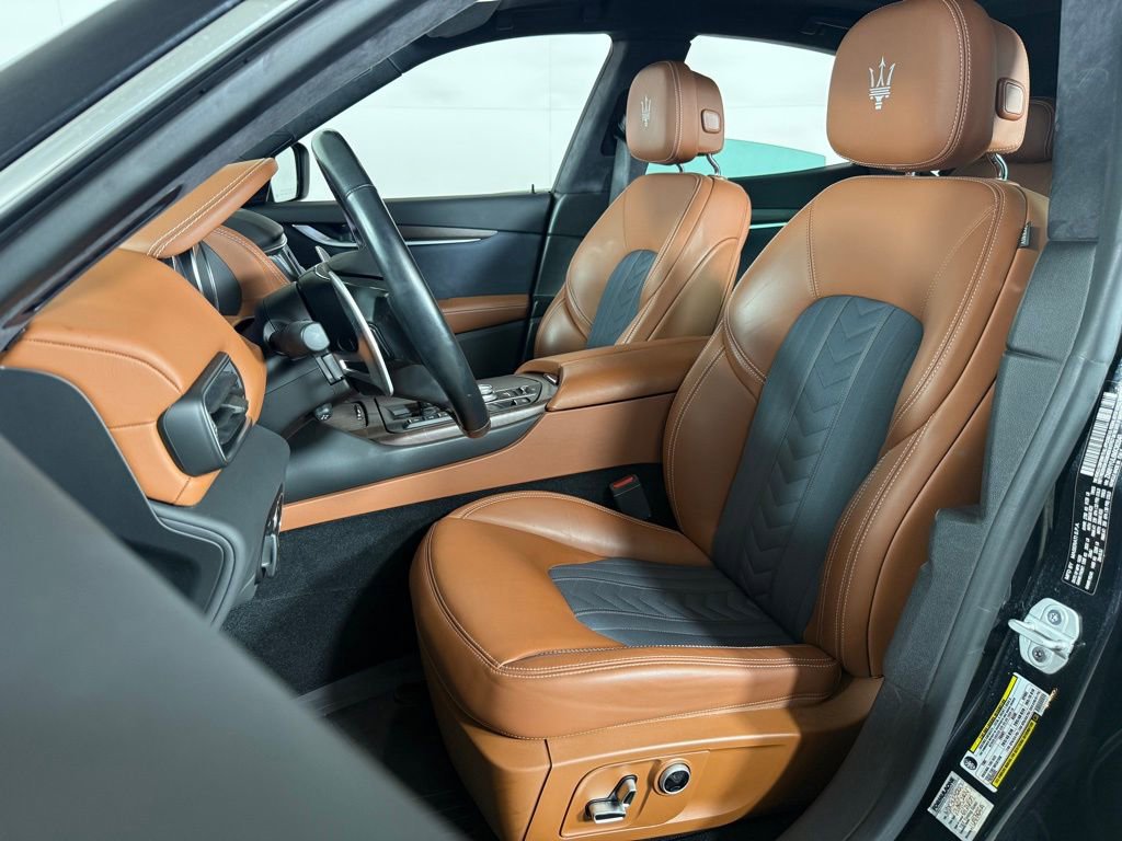 Used 2021 Maserati Levante S GranLusso image 13