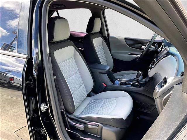 Used 2018 Chevrolet Equinox LS image 9