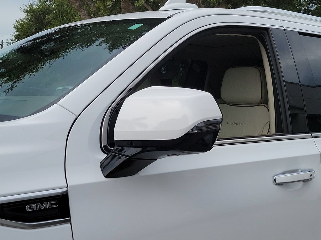 Certified 2024 GMC Yukon XL Denali w/ Denali Reserve Package AWD/4WD image 12