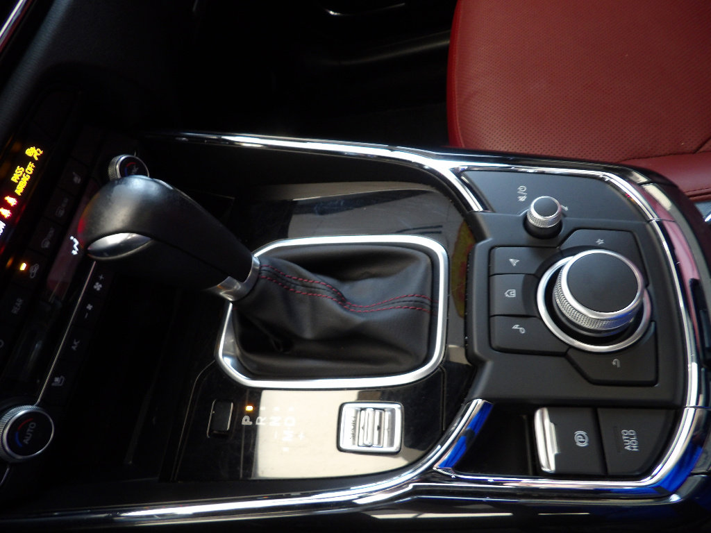 Certified 2023 MAZDA CX-9 Carbon Edition image 34