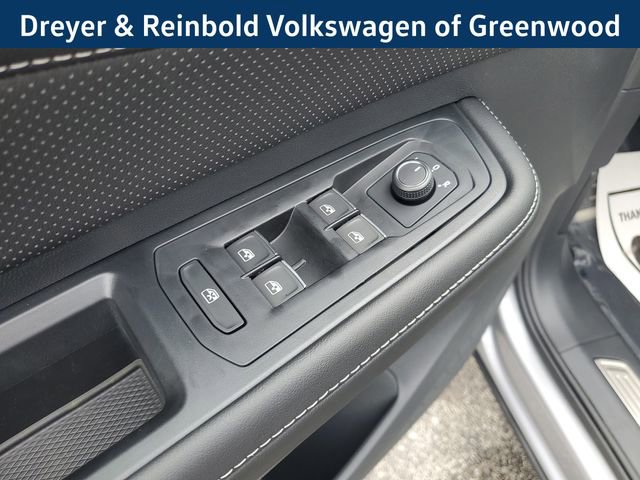 New 2025 Volkswagen Atlas Cross Sport SEL R-Line image 19