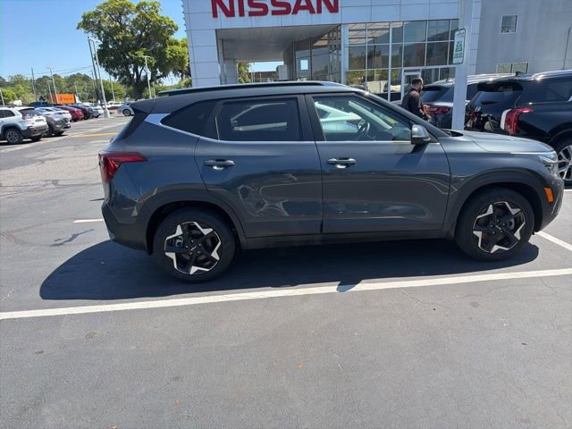 Used 2024 Kia Seltos EX image 13