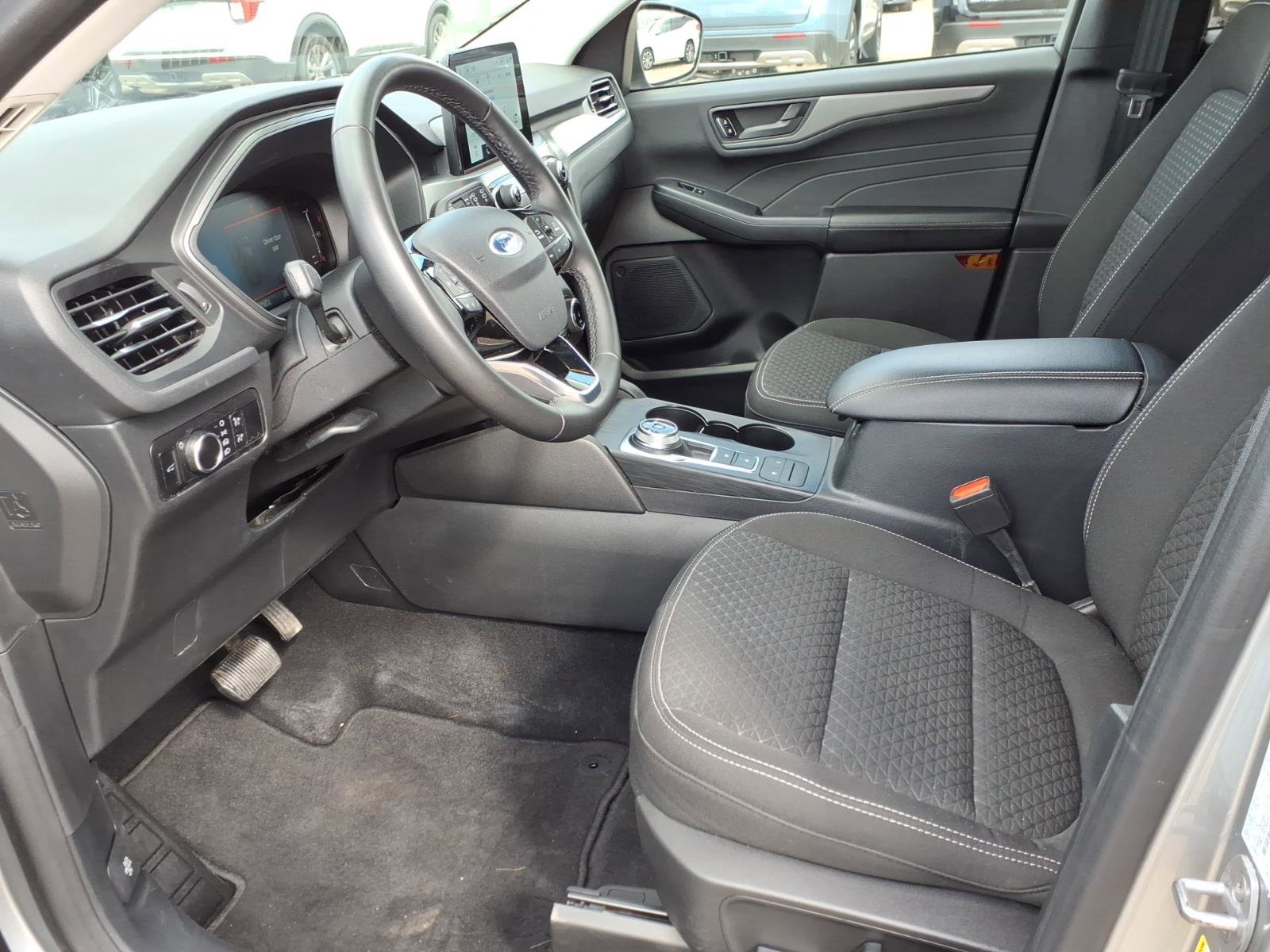 Certified 2023 Ford Escape Active image 11