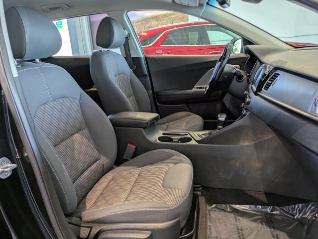 Used 2018 Kia Niro LX FWD image 19