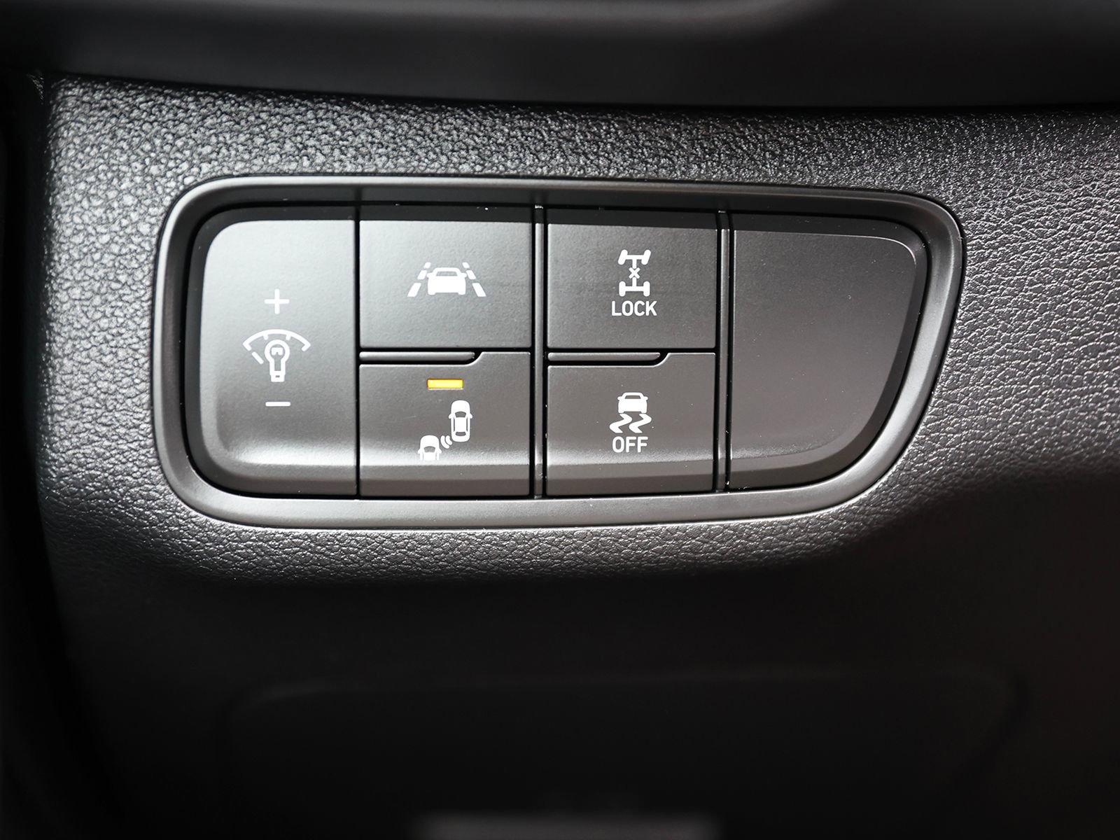 Used 2020 Hyundai Santa Fe SEL AWD/4WD image 35
