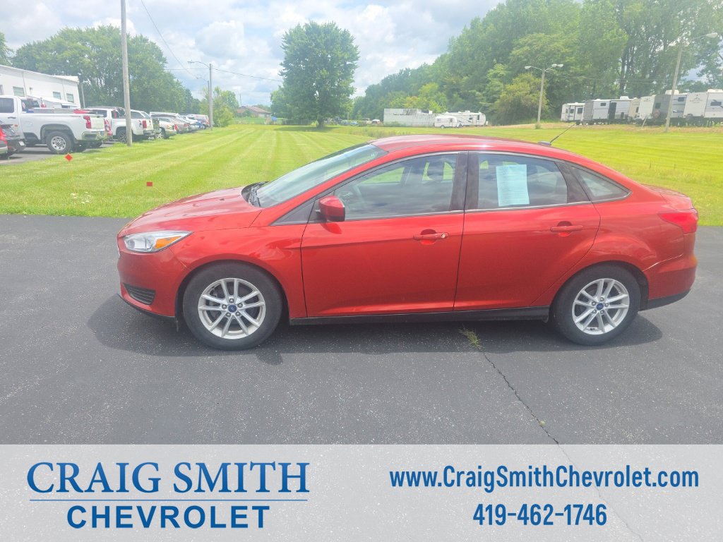 Used 2018 Ford Focus SE FWD image 2