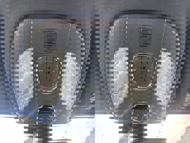 Used 2025 Jeep Compass Limited w/ Sun & Sound Group image 32