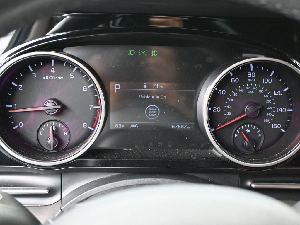 Used 2022 Kia Carnival SX image 10