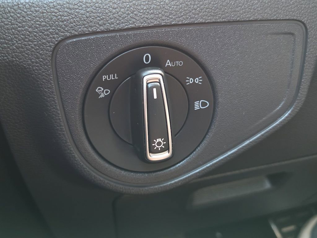 Used 2020 Volkswagen Atlas Cross Sport SEL Premium R-Line image 13