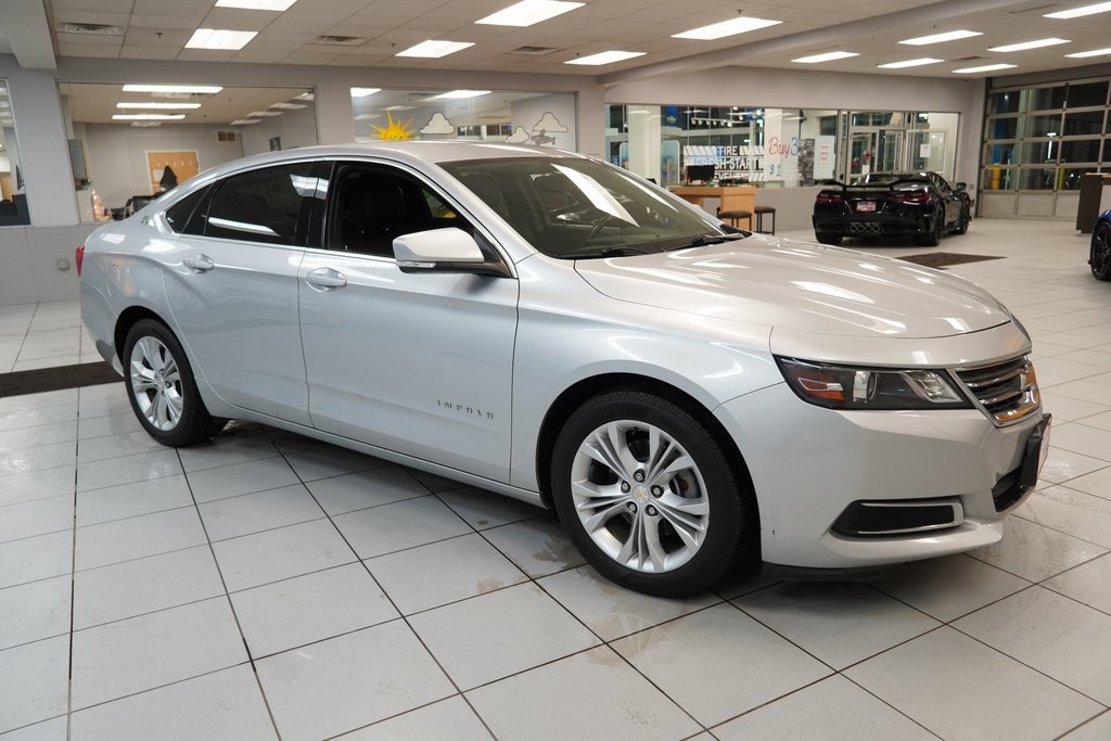 Used 2015 Chevrolet Impala LT w/ Convenience Package image 13