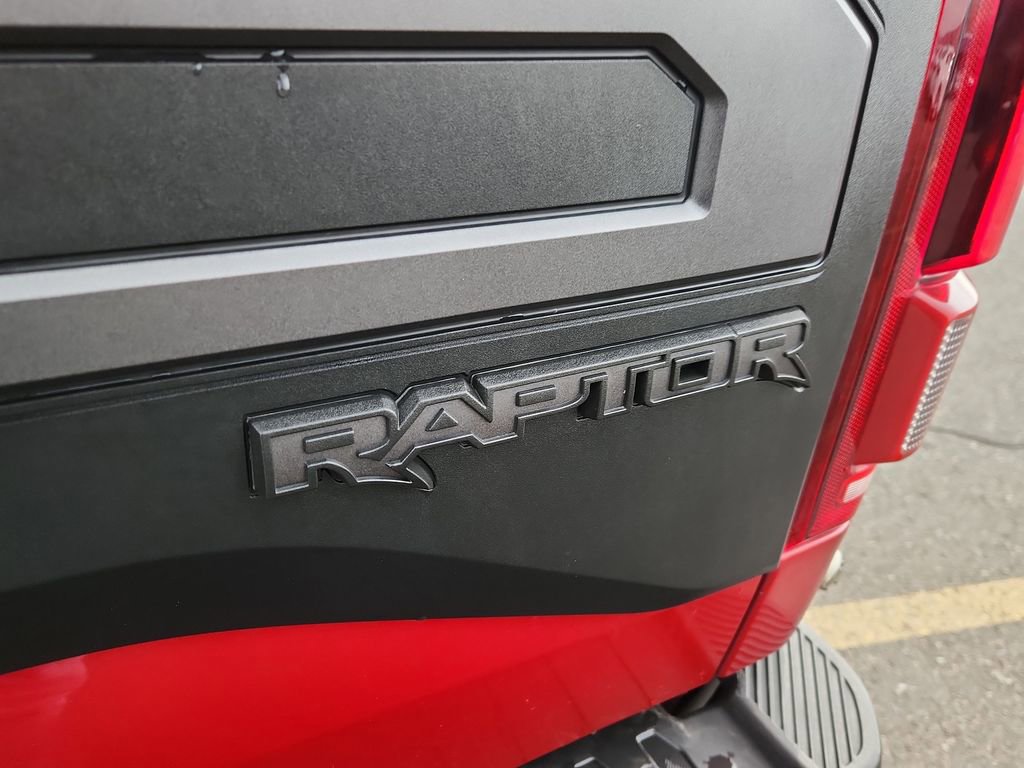 Used 2020 Ford F150 Raptor w/ Equipment Group 802A Luxury image 15