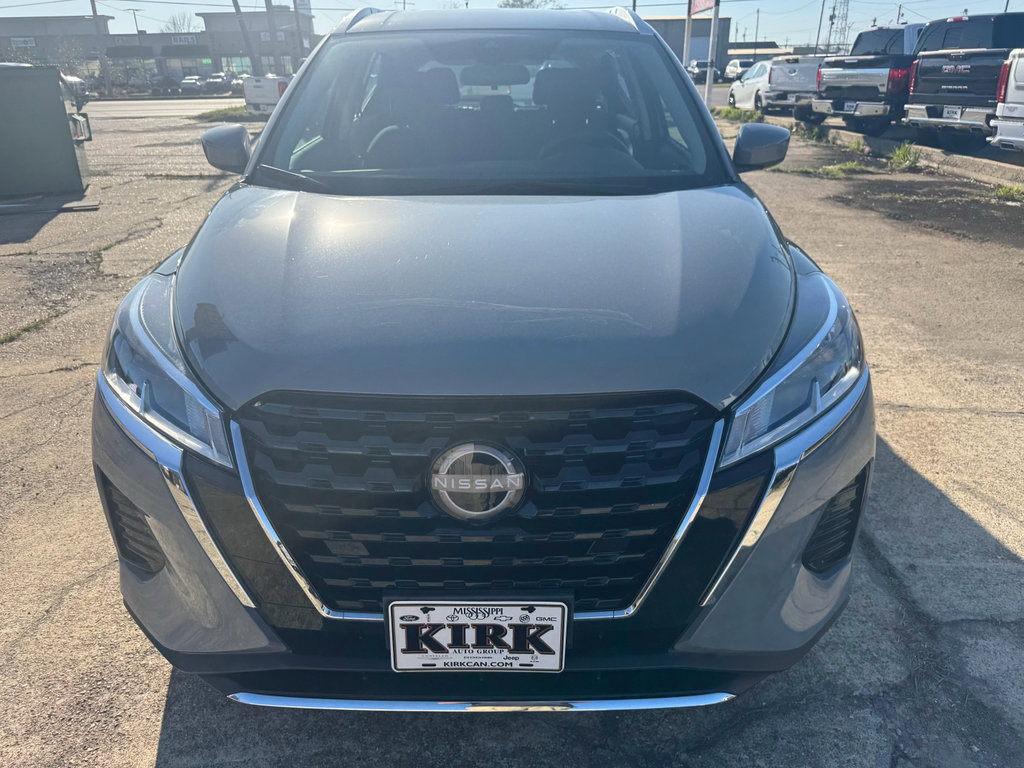 Used 2024 Nissan Kicks SV image 8