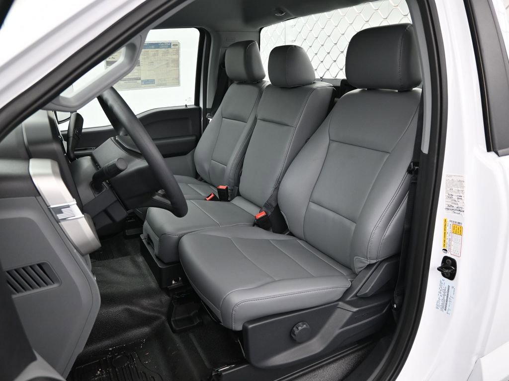 New 2026 Ford F250 XL w/ XL Chrome Package image 10