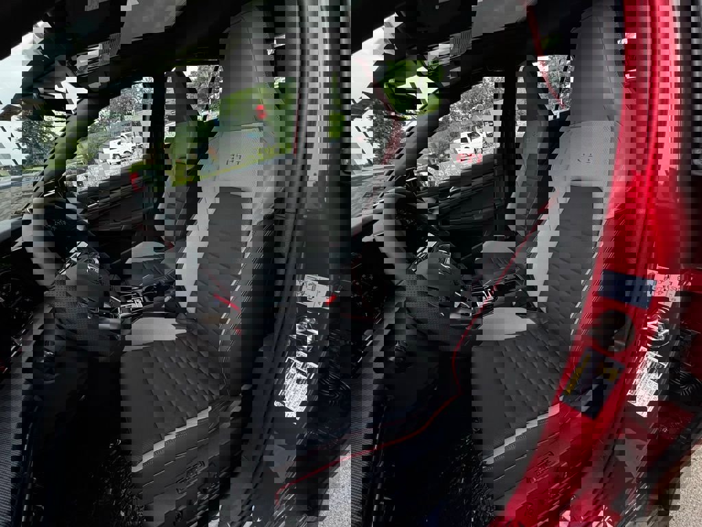 New 2025 Volkswagen GTI SE image 18