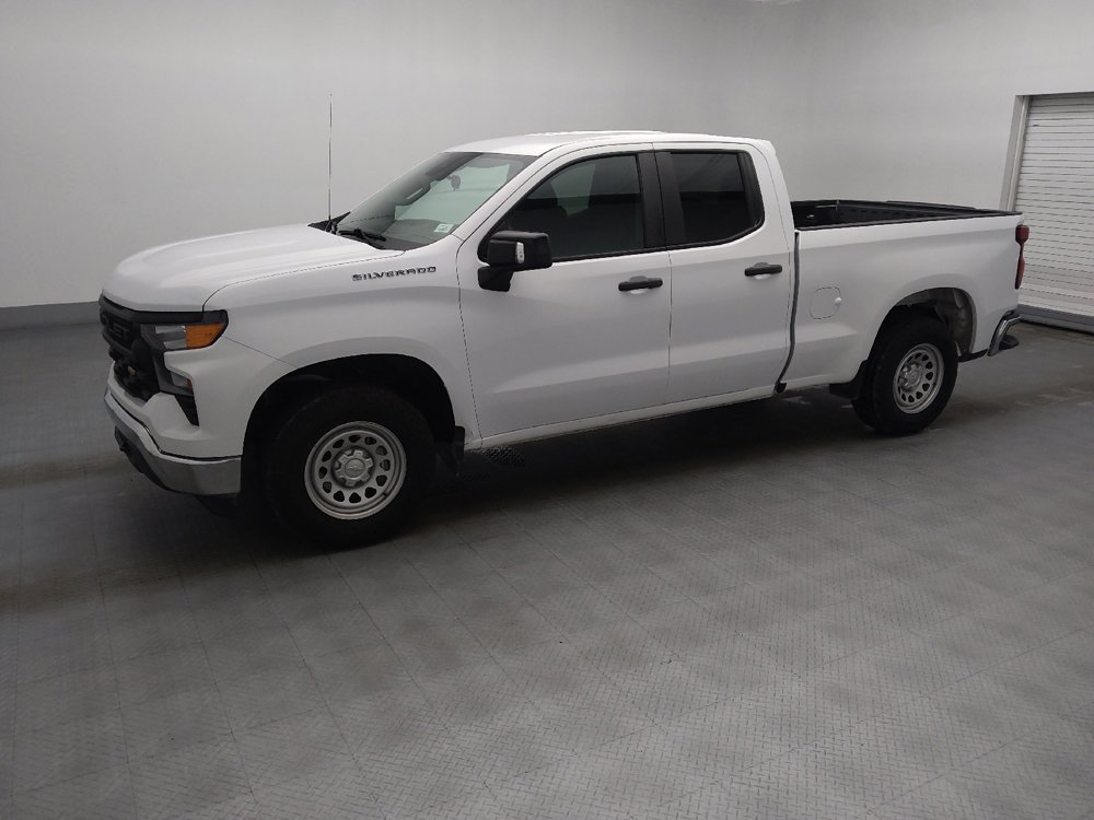 Used 2023 Chevrolet Silverado 1500 W/T w/ WT Value Package RWD image 2