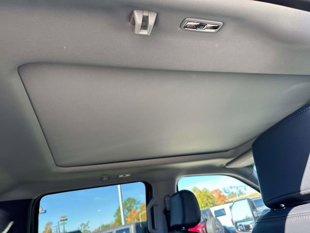 New 2026 Ford F250 Lariat w/ Black Appearance Package image 12