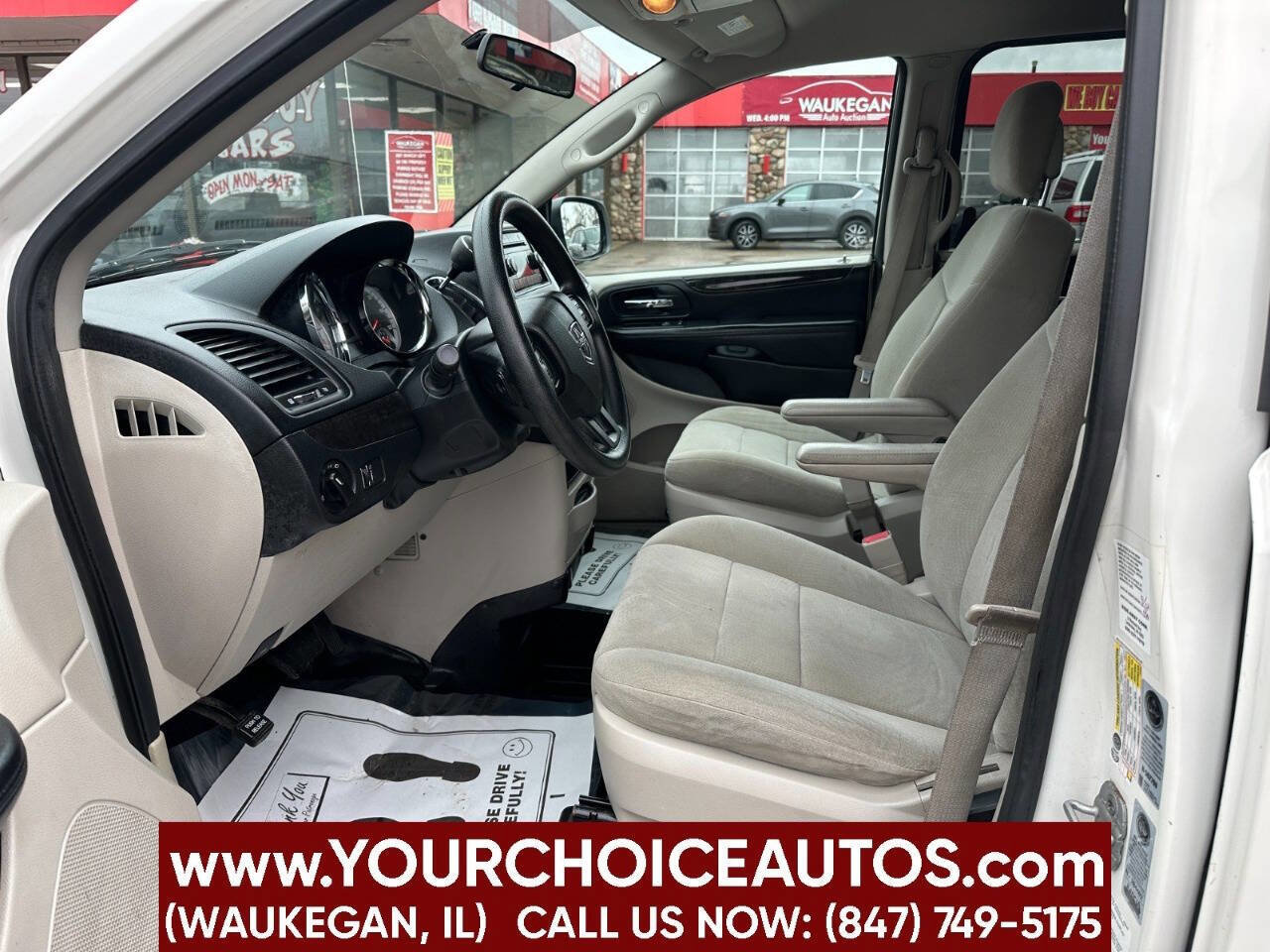Used 2012 Dodge Grand Caravan SE image 12