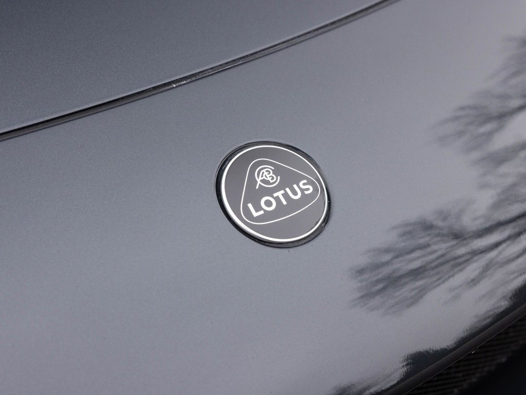 Used 2025 Lotus Emira image 14