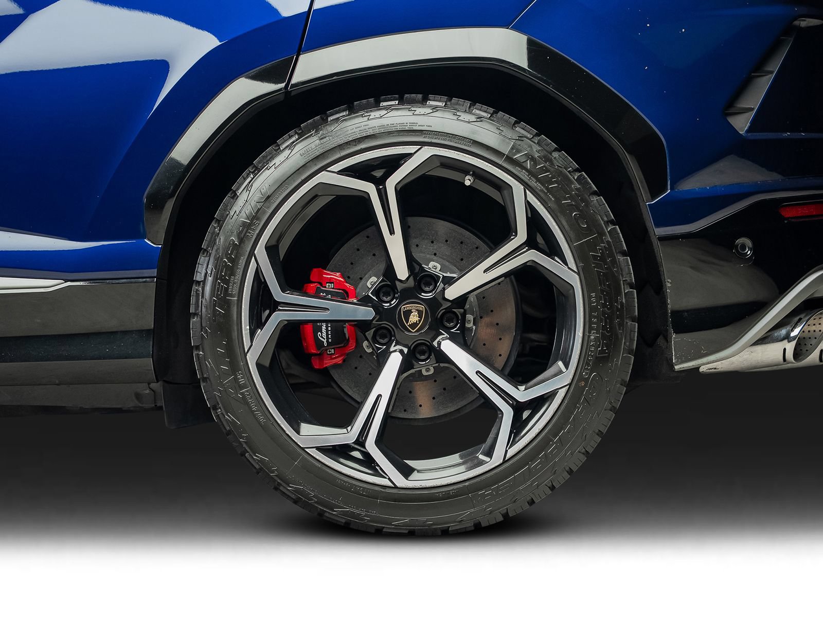 Used 2019 Lamborghini Urus AWD/4WD image 21