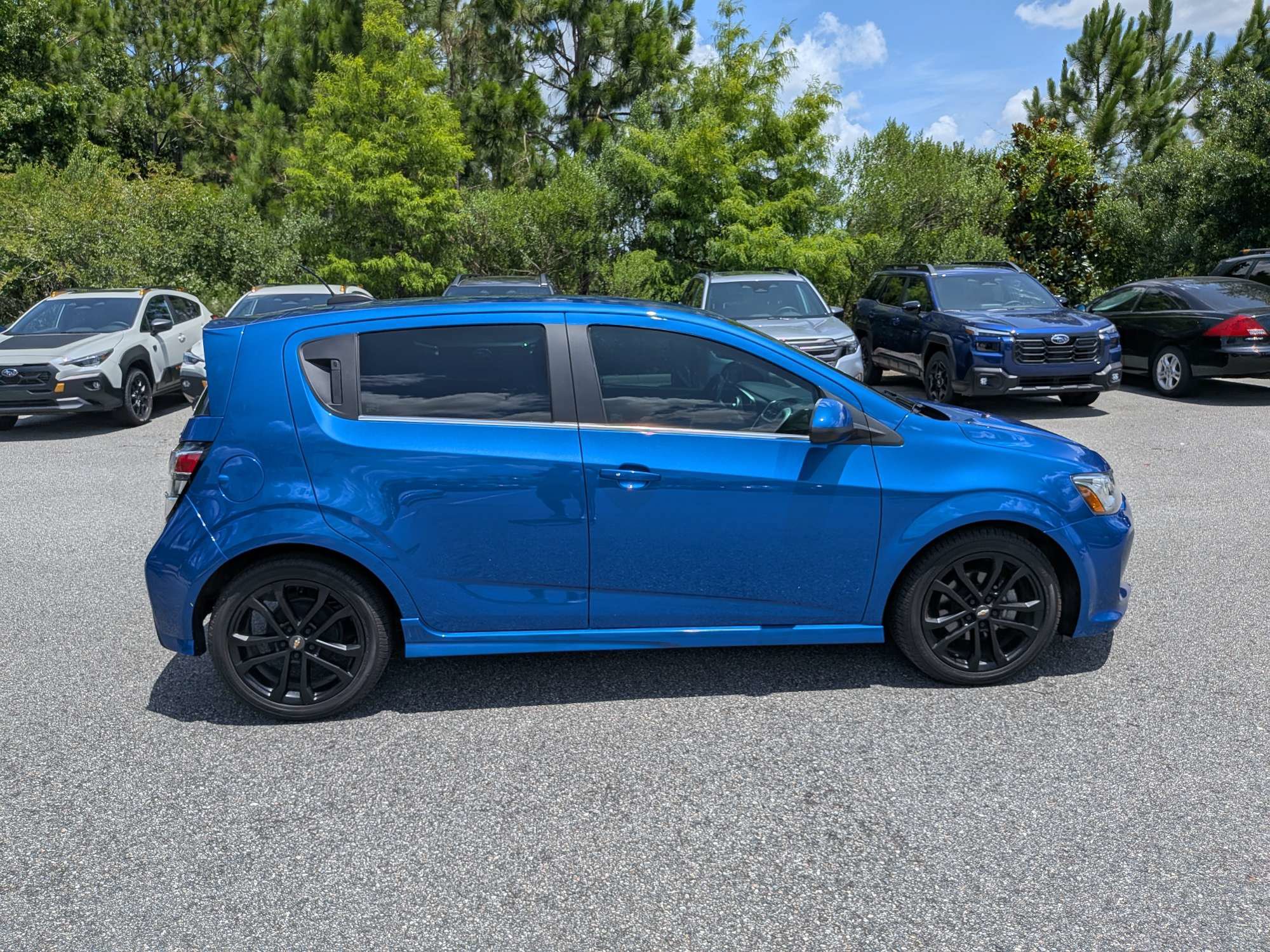 Used 2017 Chevrolet Sonic Premier w/ Driver Confidence Package FWD image 3