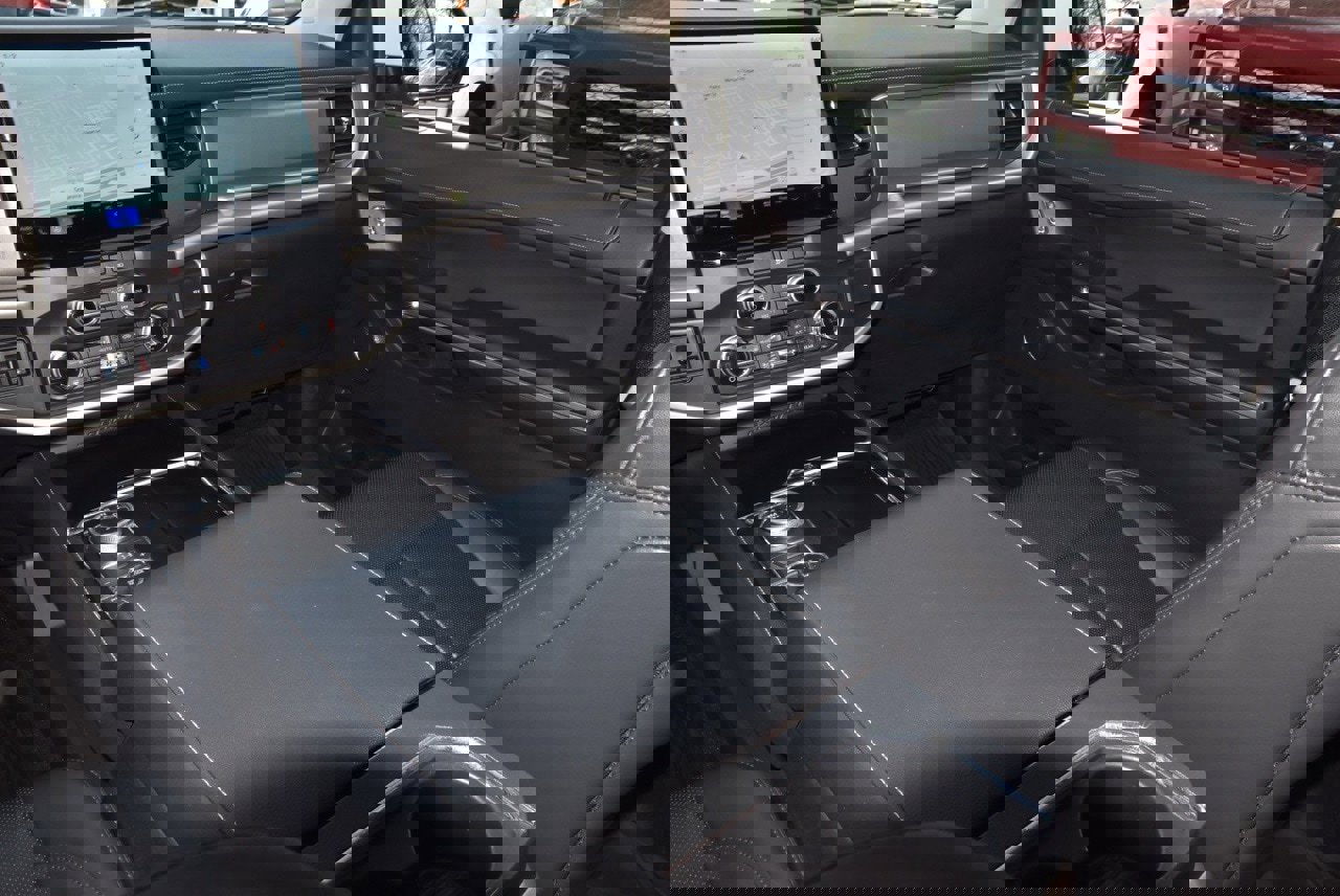 Used 2022 Ford Expedition Max XLT image 18