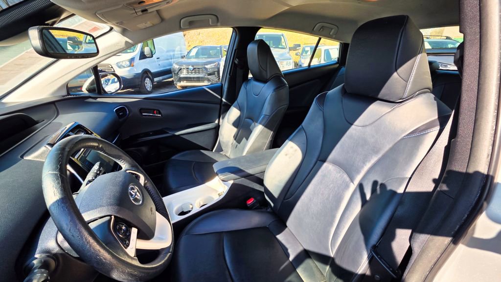Used 2016 Toyota Prius Four Touring w/ Four Season Floor Mat Package image 10