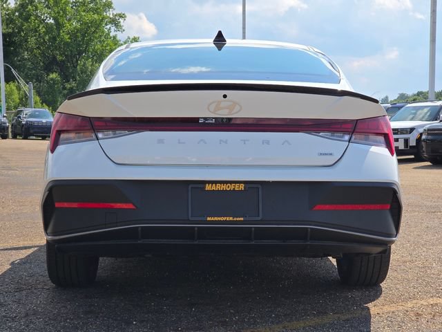 New 2026 Hyundai Elantra SEL FWD image 14