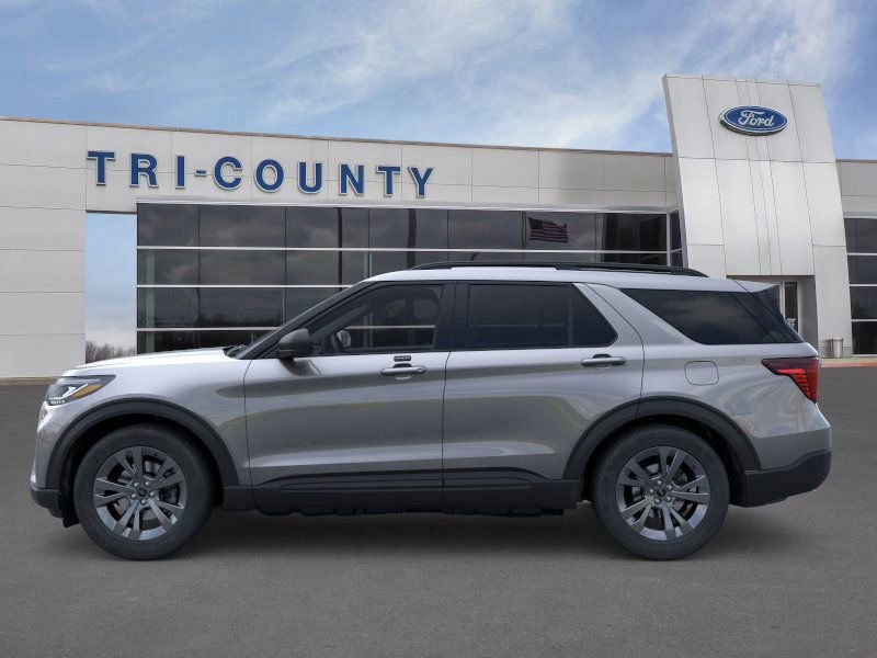 New 2026 Ford Explorer Active image 3