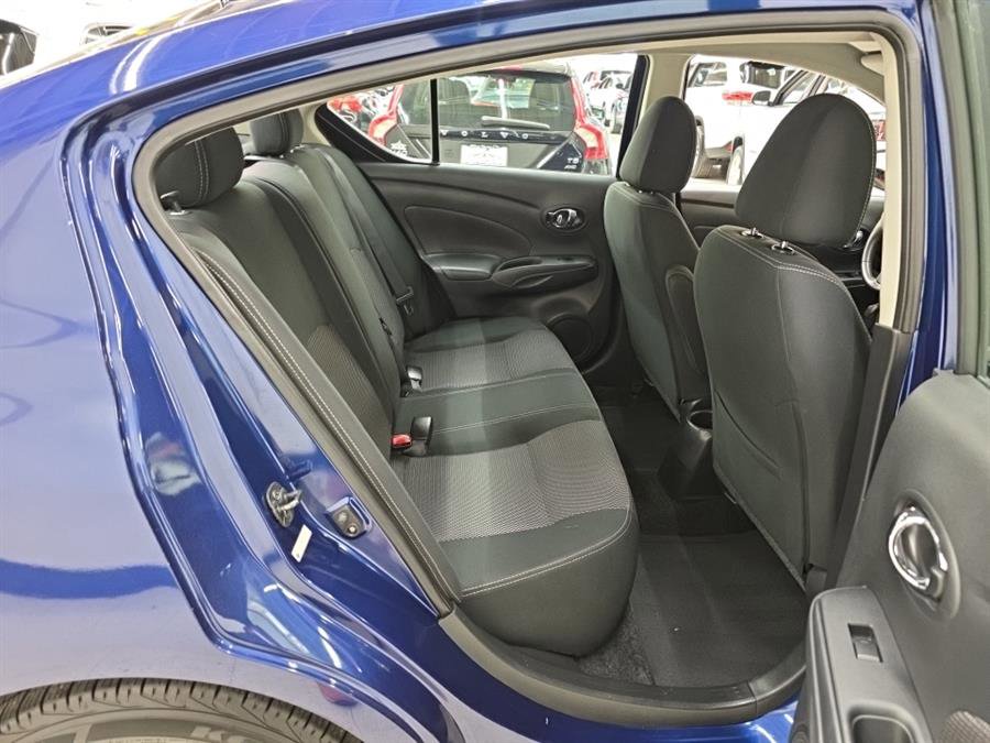 Used 2018 Nissan Versa SV w/ SV Special Edition image 9
