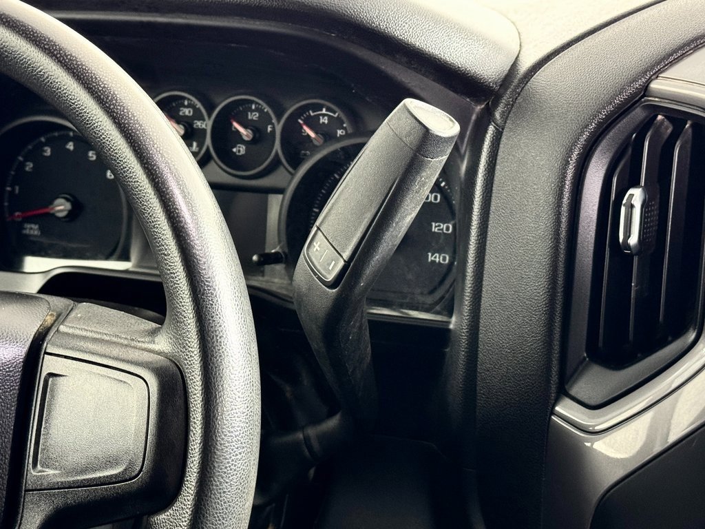 Used 2022 Chevrolet Silverado 2500 Custom w/ Custom Value Package image 25