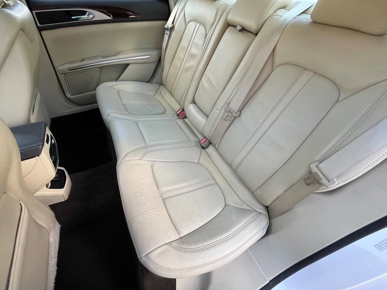 Used 2014 Lincoln MKZ Base AWD V6 4dr Sedan image 14