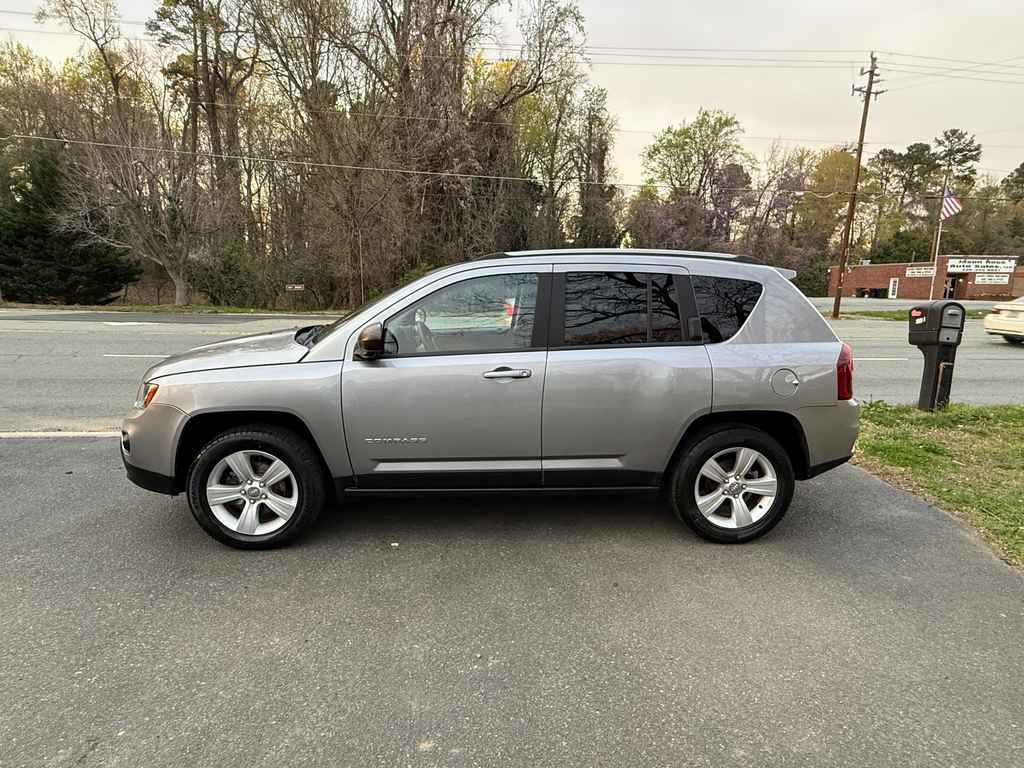 Used 2015 Jeep Compass Sport w/ Power Value Group image 7