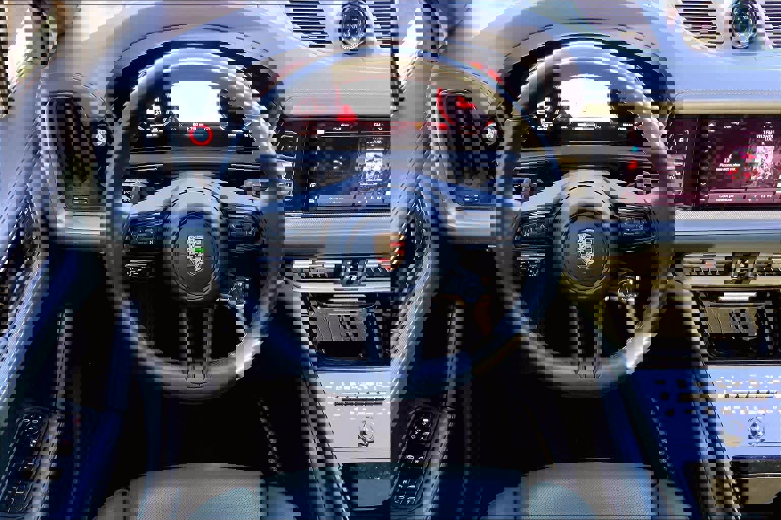 Used 2024 Porsche Cayenne S image 6