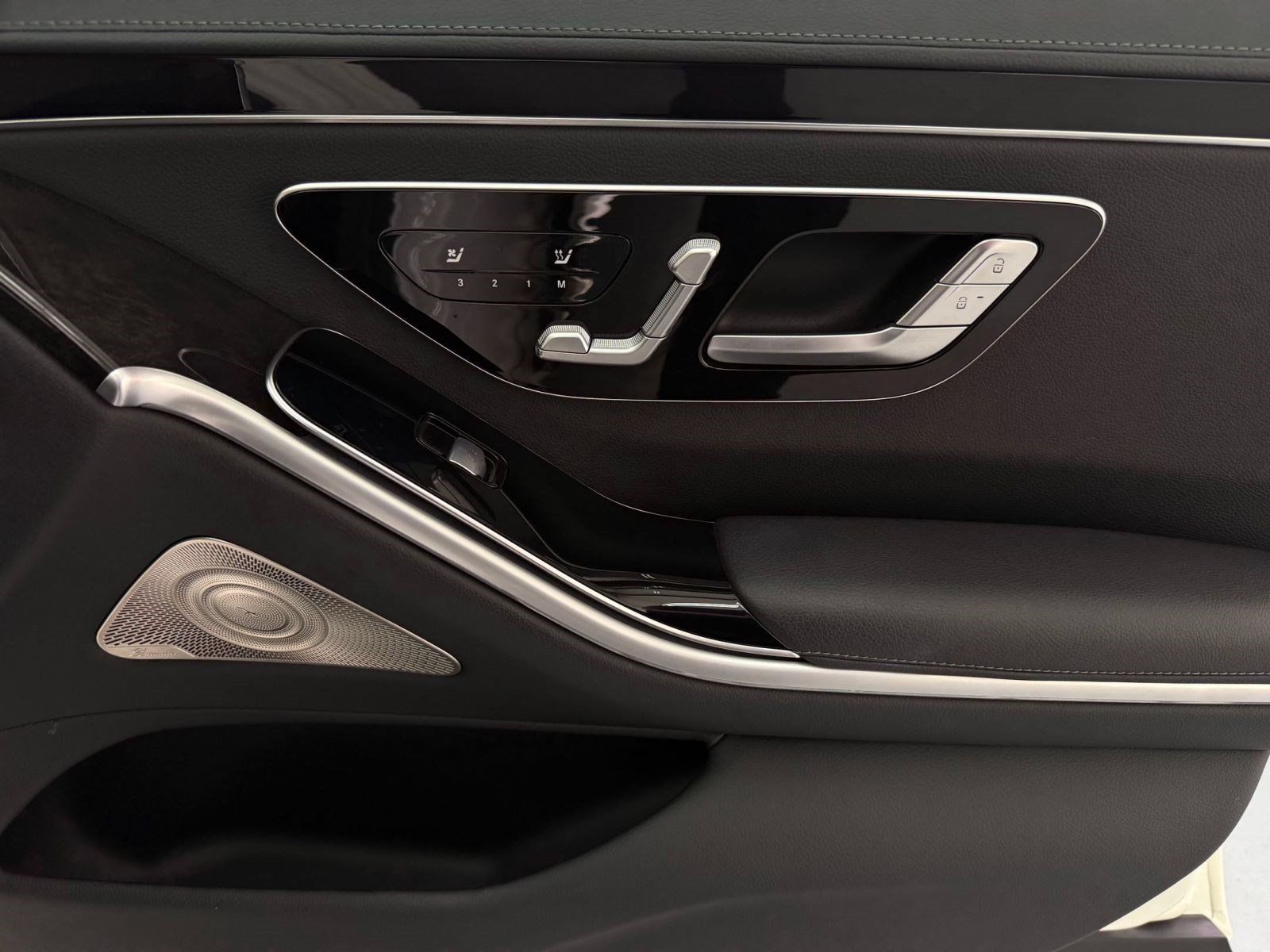 Used 2022 Mercedes-Benz S 500 4MATIC image 28
