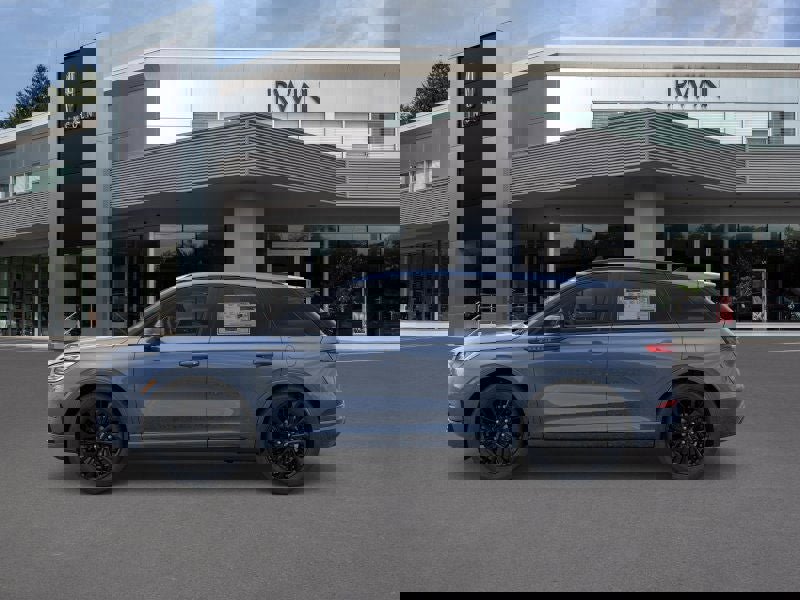 New 2026 Lincoln Corsair Premiere image 3