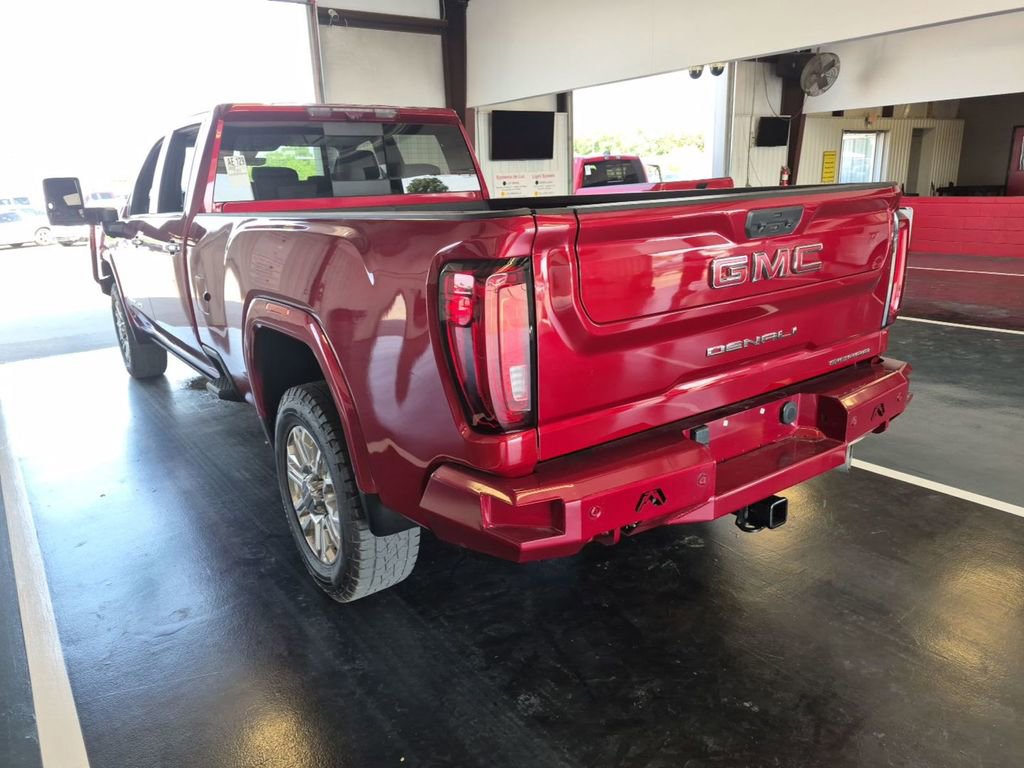 Used 2022 GMC Sierra 3500 Denali w/ Denali Ultimate Package AWD/4WD image 4