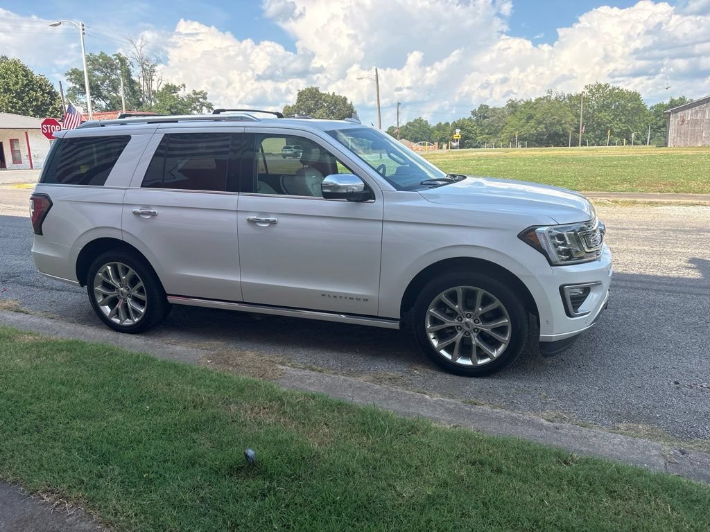 Used 2019 Ford Expedition Platinum AWD/4WD image 8