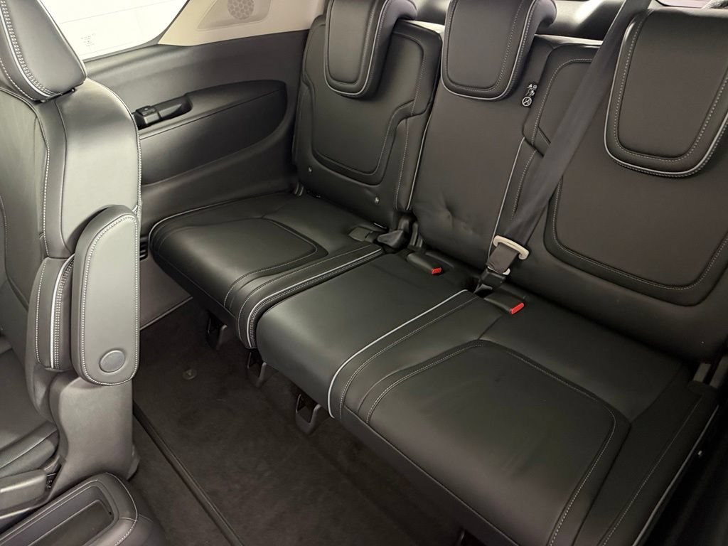 Used 2025 INFINITI QX80 Luxe RWD image 29