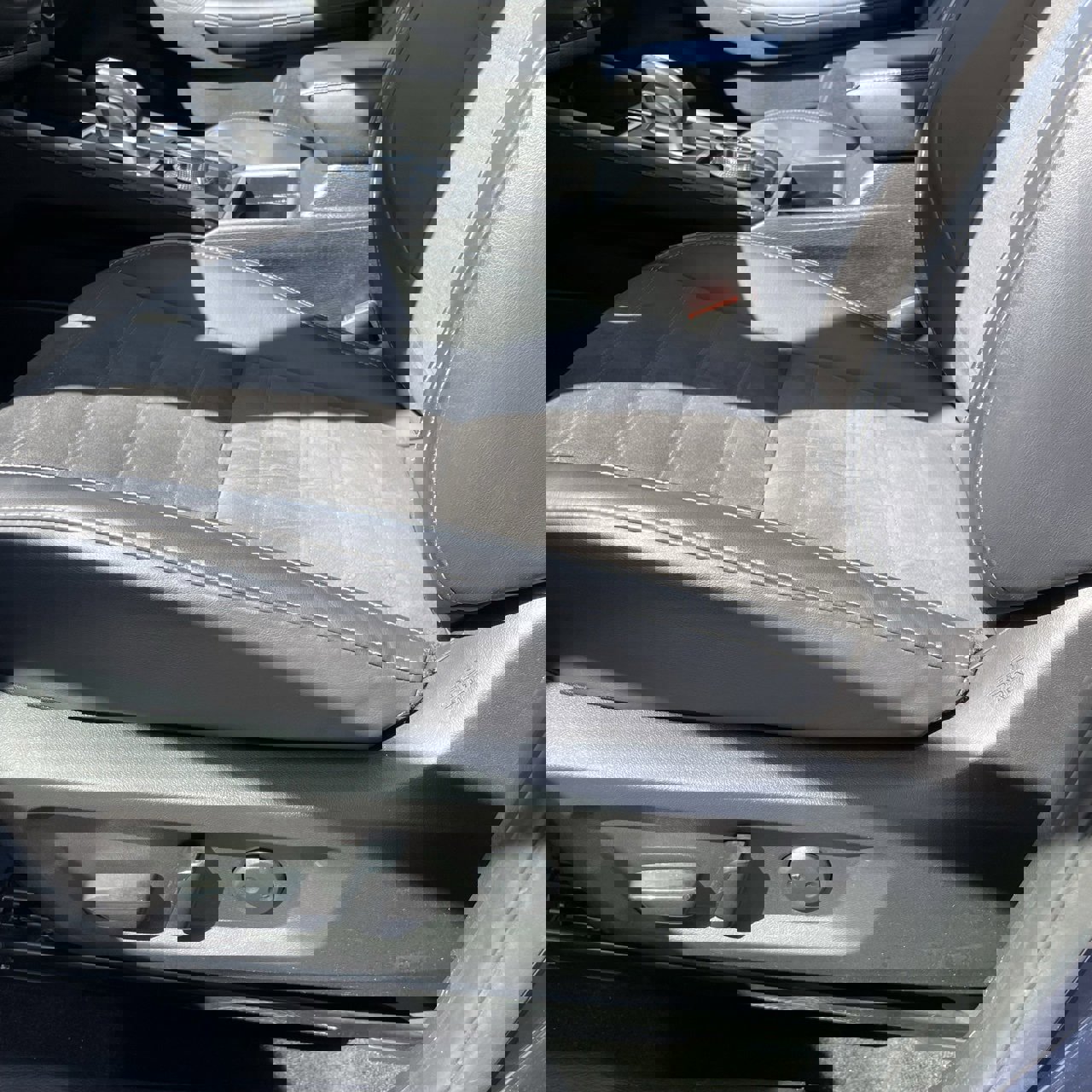 Used 2024 Mitsubishi Outlander SE image 22