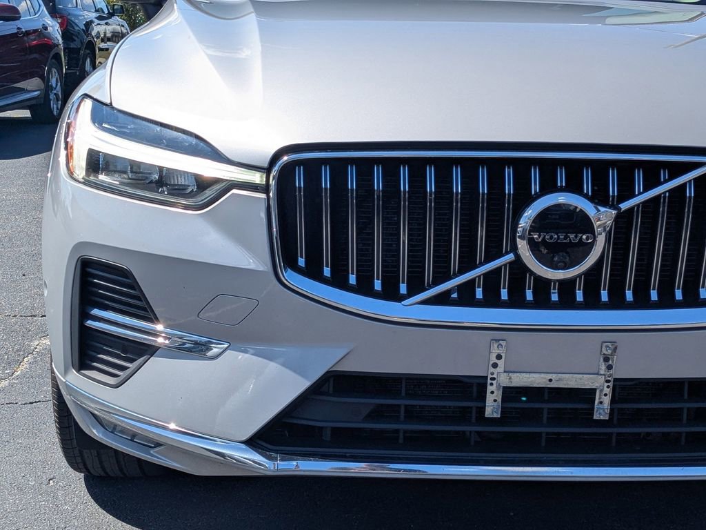 Used 2023 Volvo XC60 B5 Plus AWD/4WD image 10